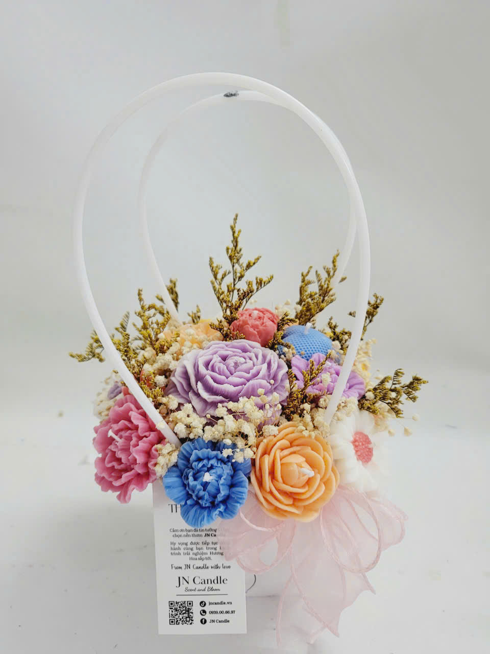 GIỎ HOA NẾN THƠM HANDMADE - JN CANDLE - Kết Hợp Tinh Tế Từ Hoa Và Màu Sắc 44 z6405109187777 fccdc32b4ad350399cd8c009f06c8084 1
