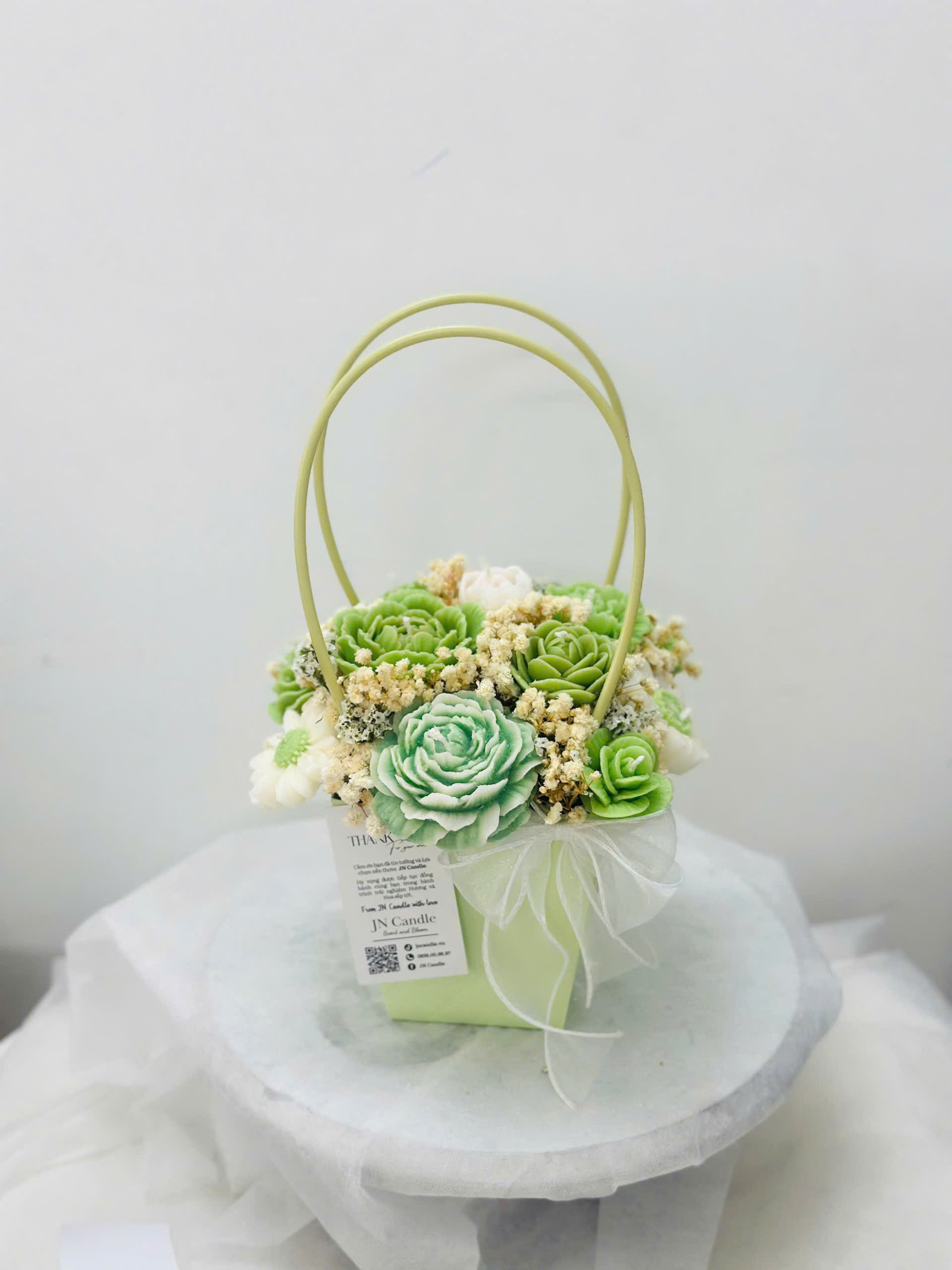 GIỎ HOA NẾN THƠM HANDMADE - JN CANDLE - Kết Hợp Tinh Tế Từ Hoa Và Màu Sắc 50 z6570028578334 63e799b2b2c84ea1667baba0ab9fb7a0