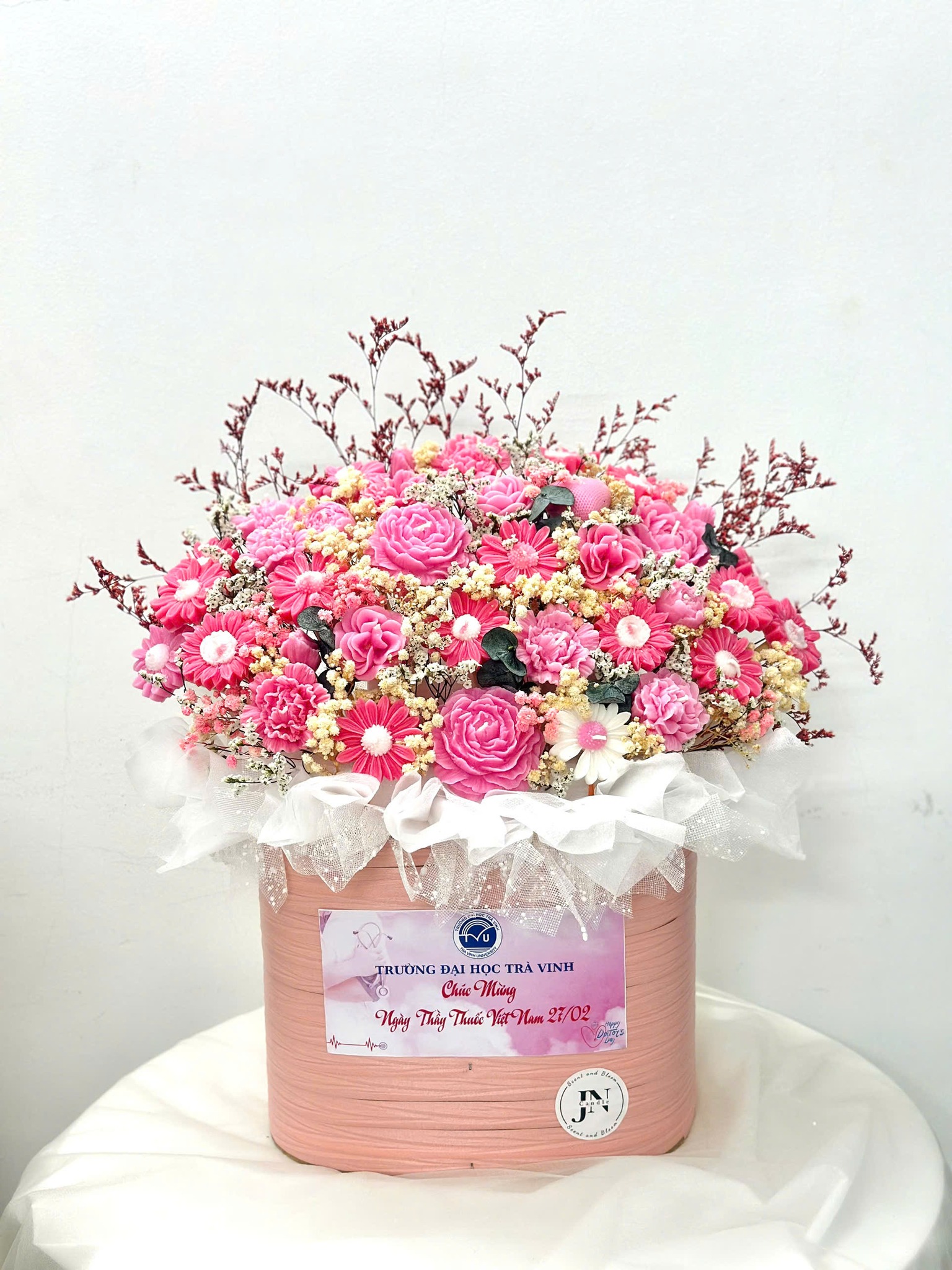 Giỏ Hoa Handmade JN CANDLE - Sang Trọng Tinh Tế , Hương Thơm Dịu Nhẹ