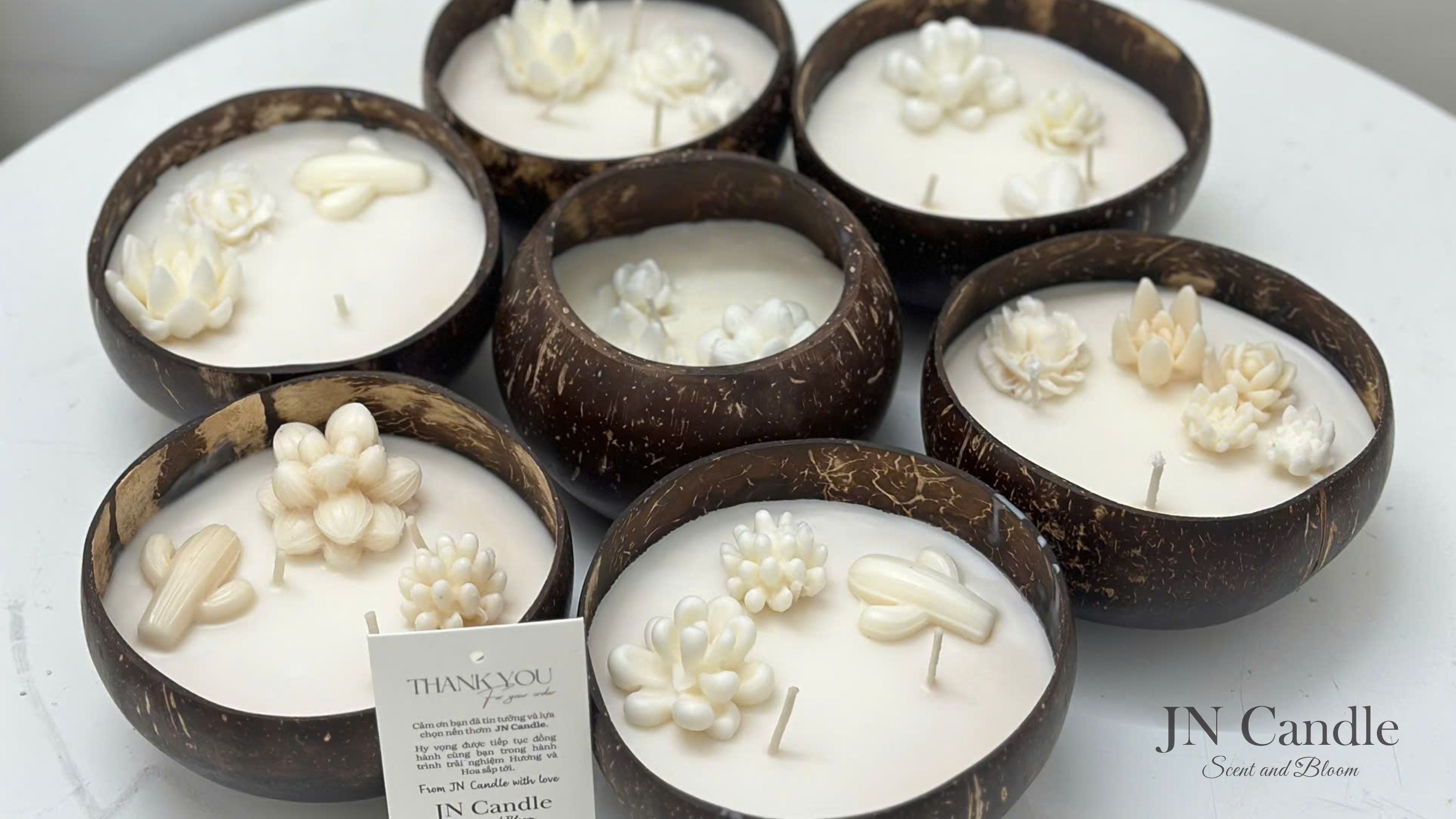 Gợi Ý Quà Tặng 20 10 Nhà JN Candle: 9+ Hộp Quà Tặng Nến Thơm Tinh Tế Chạm Đến Trái Tim 8 Gợi ý quà 20 10 tặng Mẹ - Nến thơm gáo dừa JN Candle