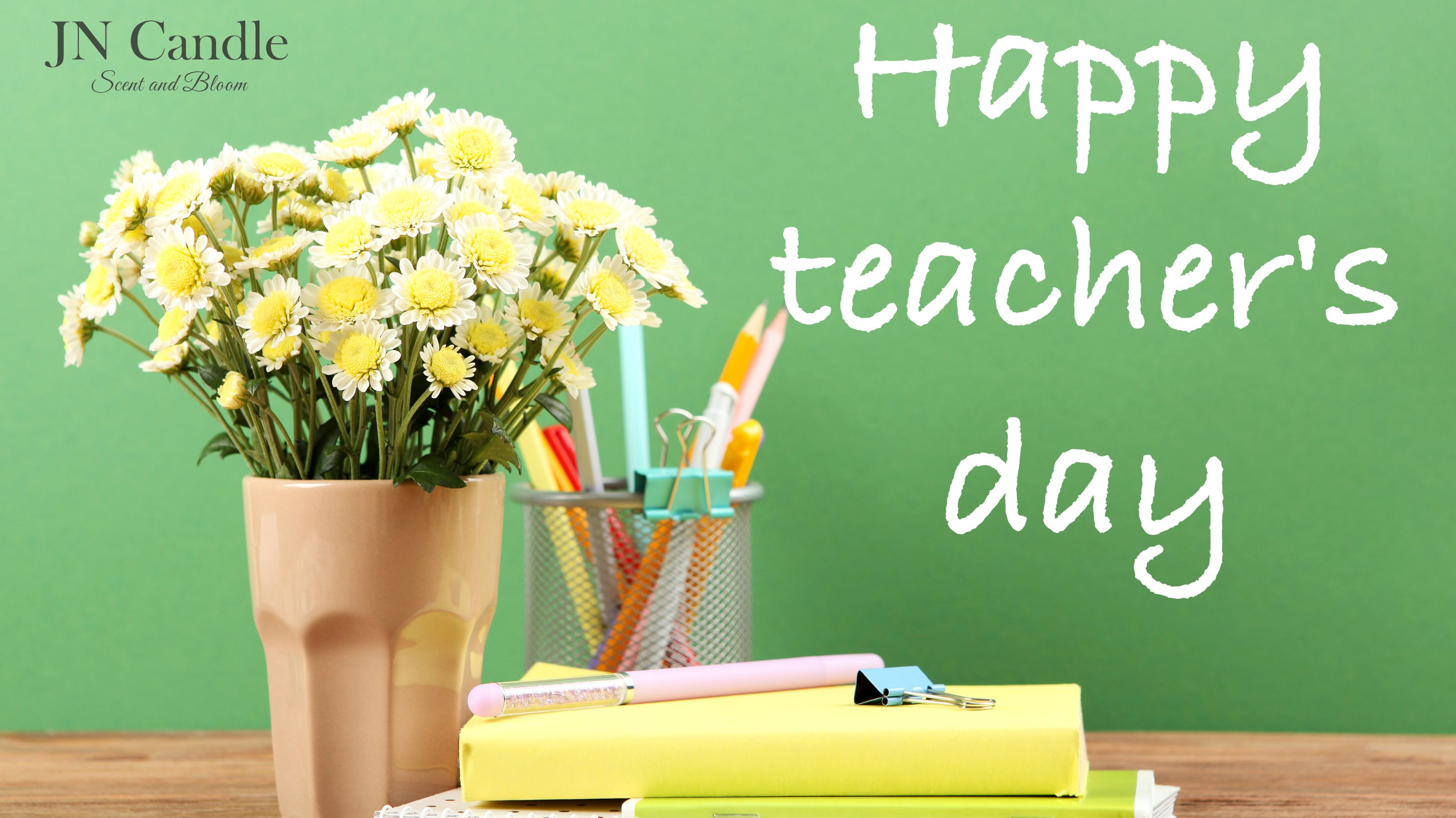 Lịch sử ngày Nhà giáo Việt Nam và ý nghĩa của những món quà tri ân