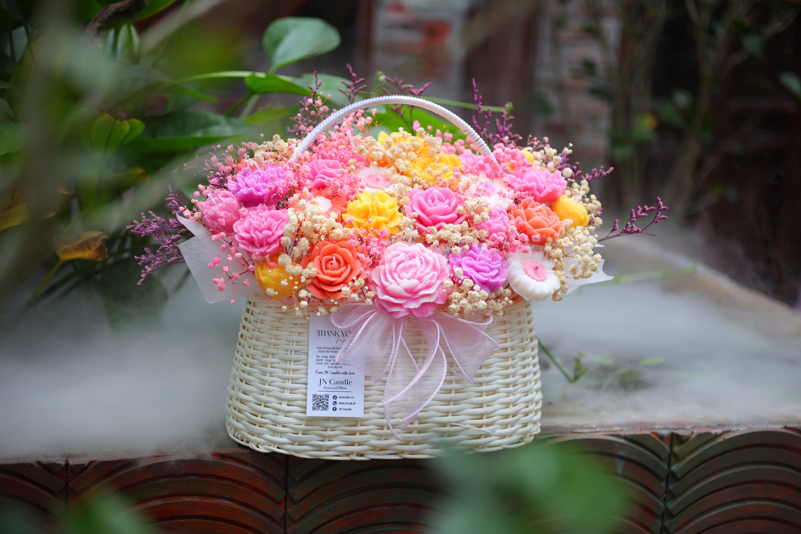 Giỏ Hoa Handmade JN CANDLE - Sang Trọng Tinh Tế , Hương Thơm Dịu Nhẹ